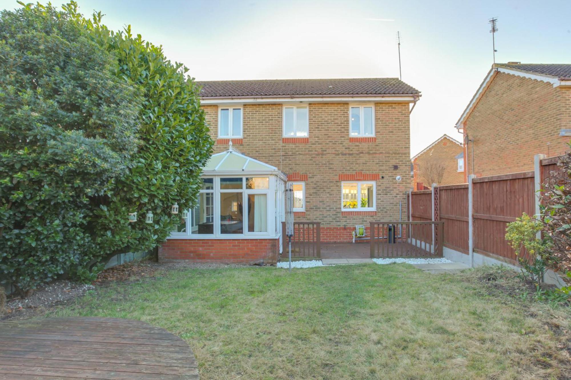 Cosy Two Bedroom House - Chelmsford - Free Parking And Wifi Exterior photo