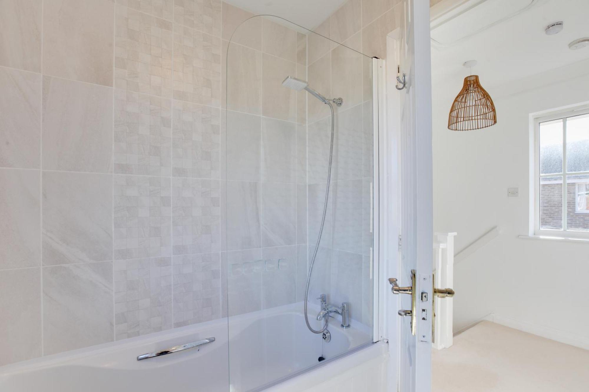 Cosy Two Bedroom House - Chelmsford - Free Parking And Wifi Exterior photo